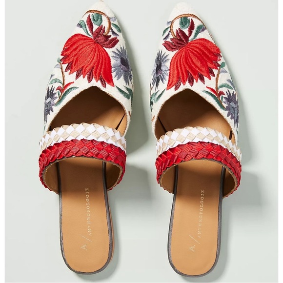 Anthropologie Paz Beaded Slides Red and White Floral Embroidered Mules SZ 8 NWT - Picture 2 of 11
